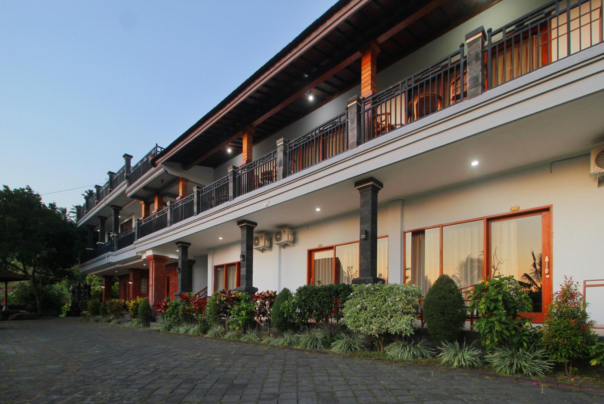 Rostika Hotel Sekumpul Булеленг Экстерьер фото