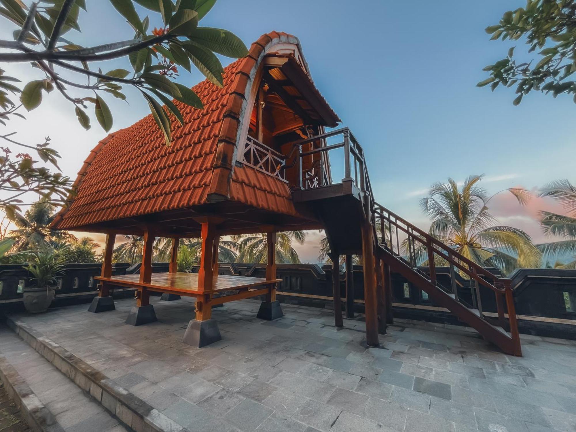 Rostika Hotel Sekumpul Булеленг Экстерьер фото